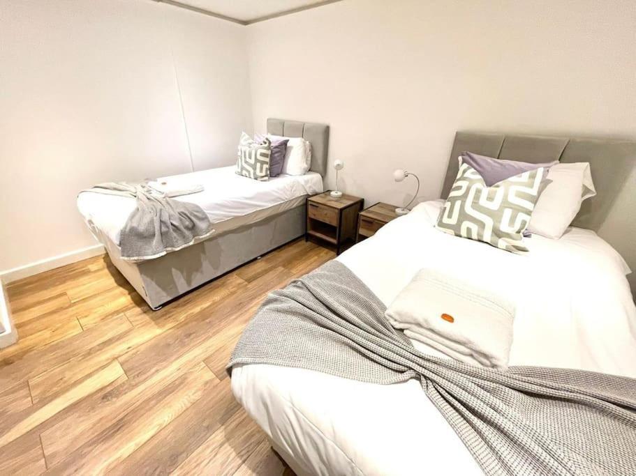 Historical Building / Cozy Basement Apt / Central CBG Esterno foto