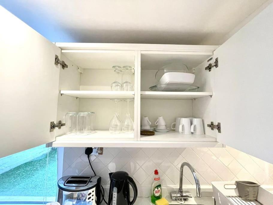 Historical Building / Cozy Basement Apt / Central CBG Esterno foto