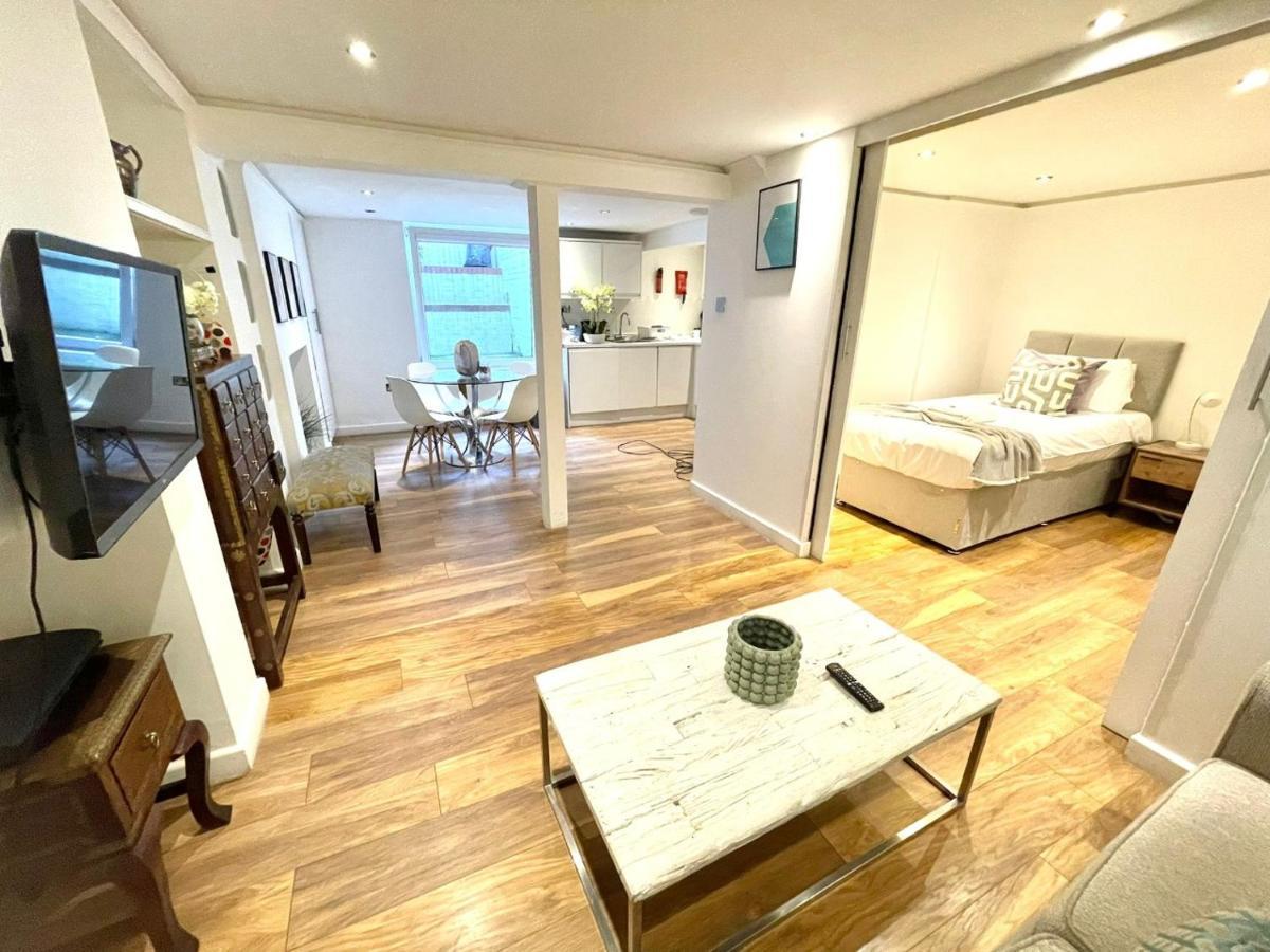 Historical Building / Cozy Basement Apt / Central CBG Esterno foto